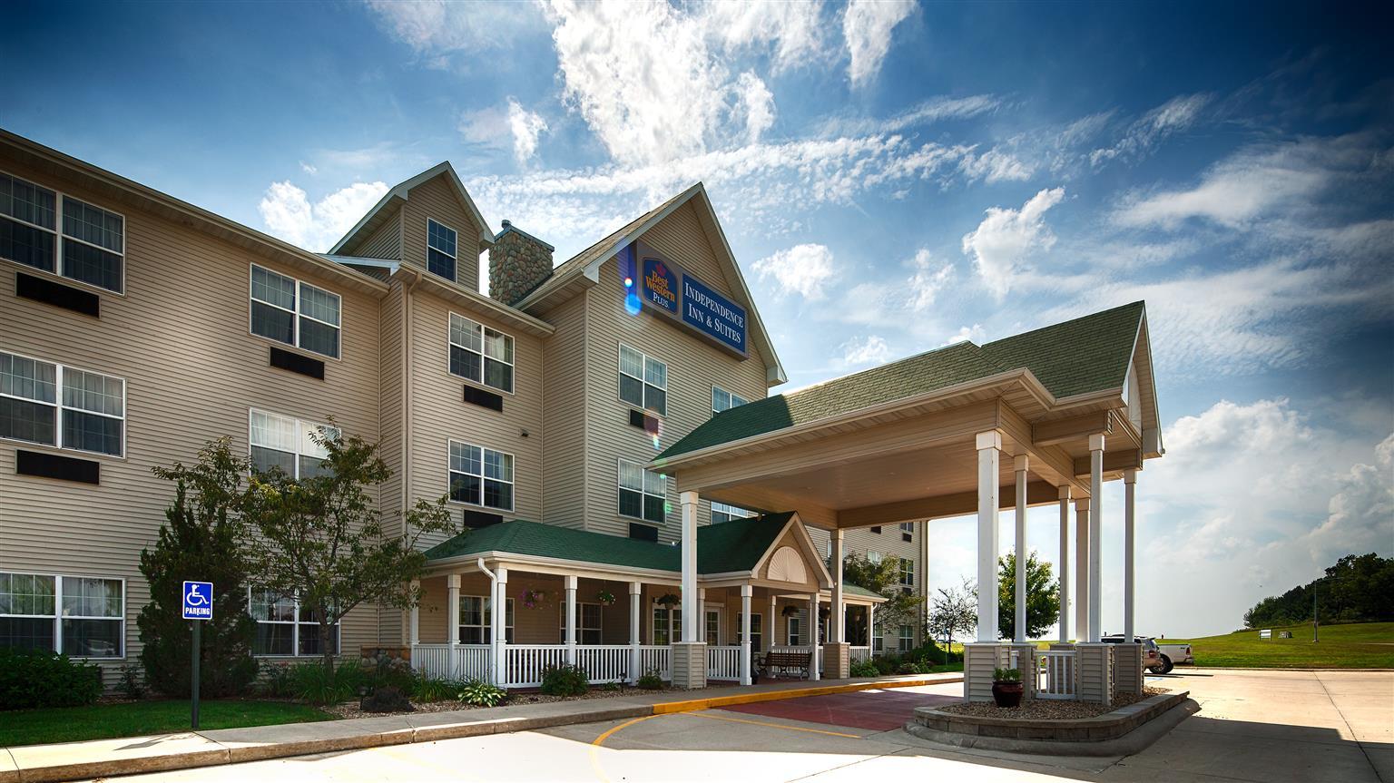 Comfort Inn & Suites Independence Exterior photo